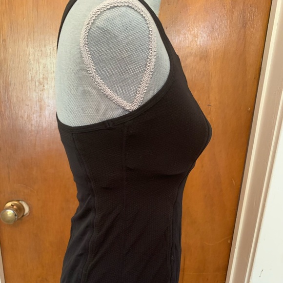 Lululemon Black workout tank - Picture 2 of 6